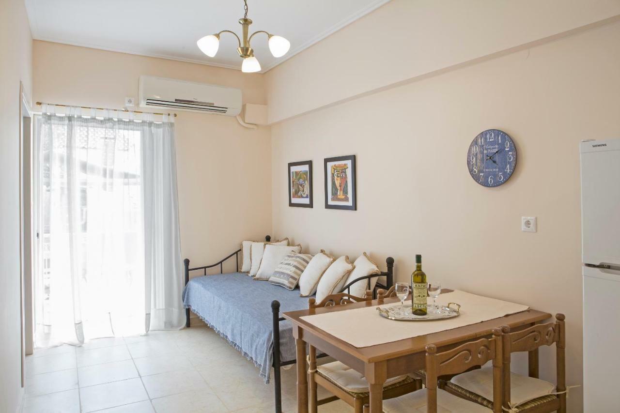 Remezzo Apartments Akrogiali Esterno foto